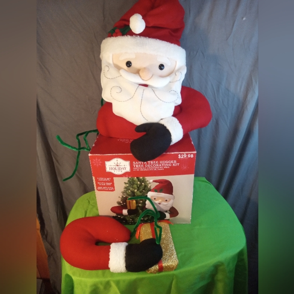 Holiday Time 2 Piece Santa Tree Hugger Decoration Kit